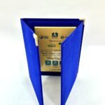 Placa reconocimiento madera (13)